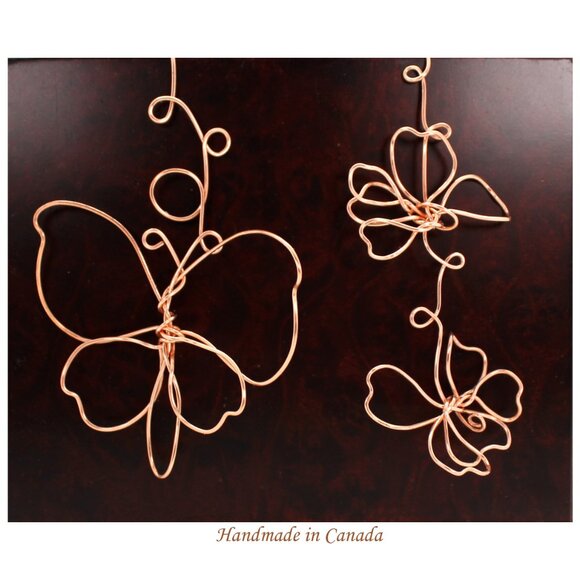 Extra long playful mismatched flowers and butterfly copper wire earrings - Picture 7 of 7